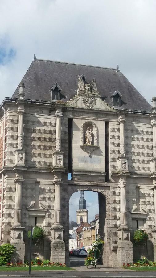 Suite 7 Du Temple 2 Chambres Sans Cuisine Cambrai Eksteriør billede